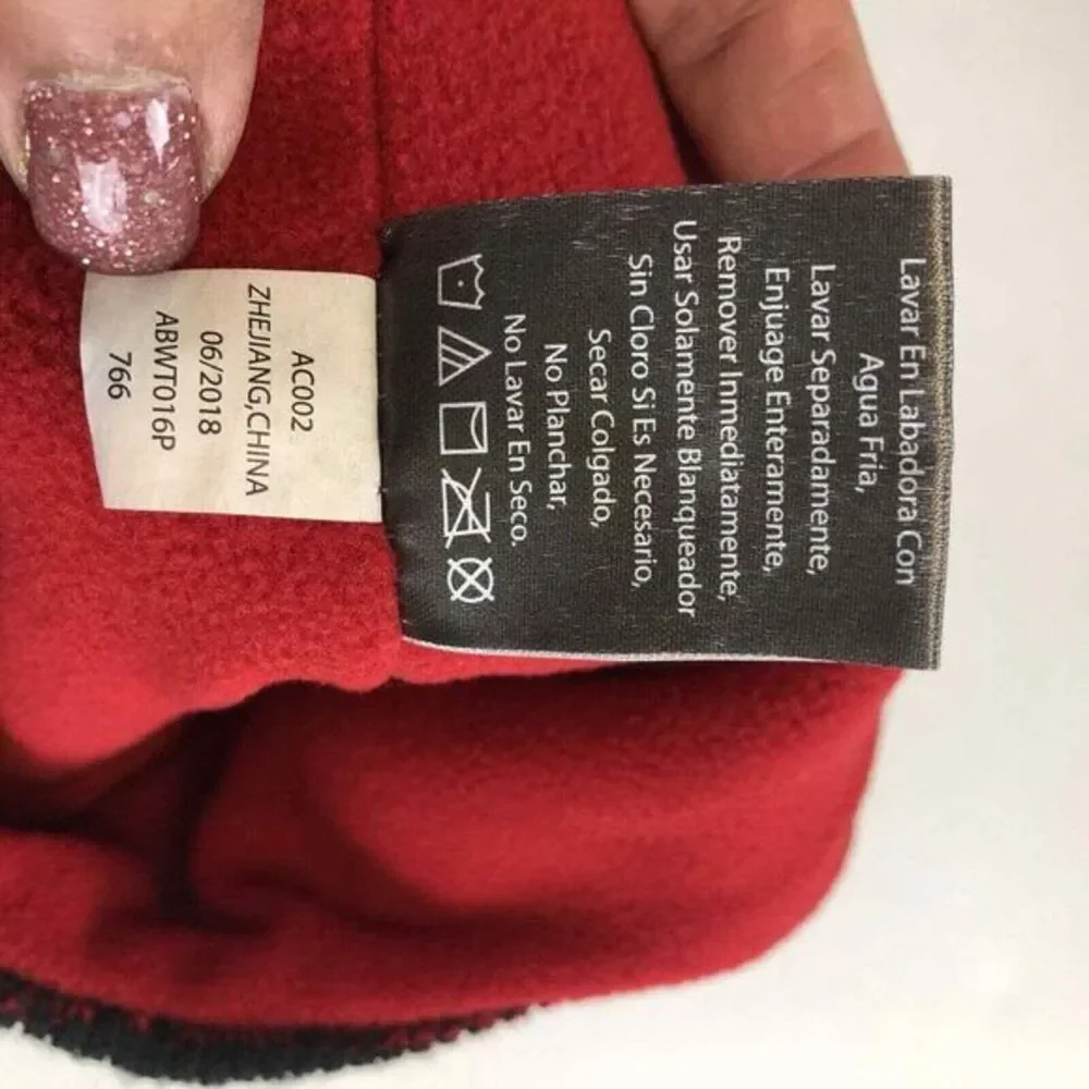 Weatherproof Kids Red Black Striped Earflap‎ Beanie Pom Pom Hat Size 4/7 AC002